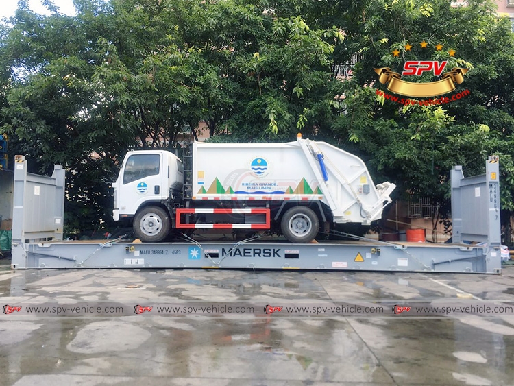 To Cape Verde - 2 units of Garbage Compctor Truck ISUZU - Loading 02